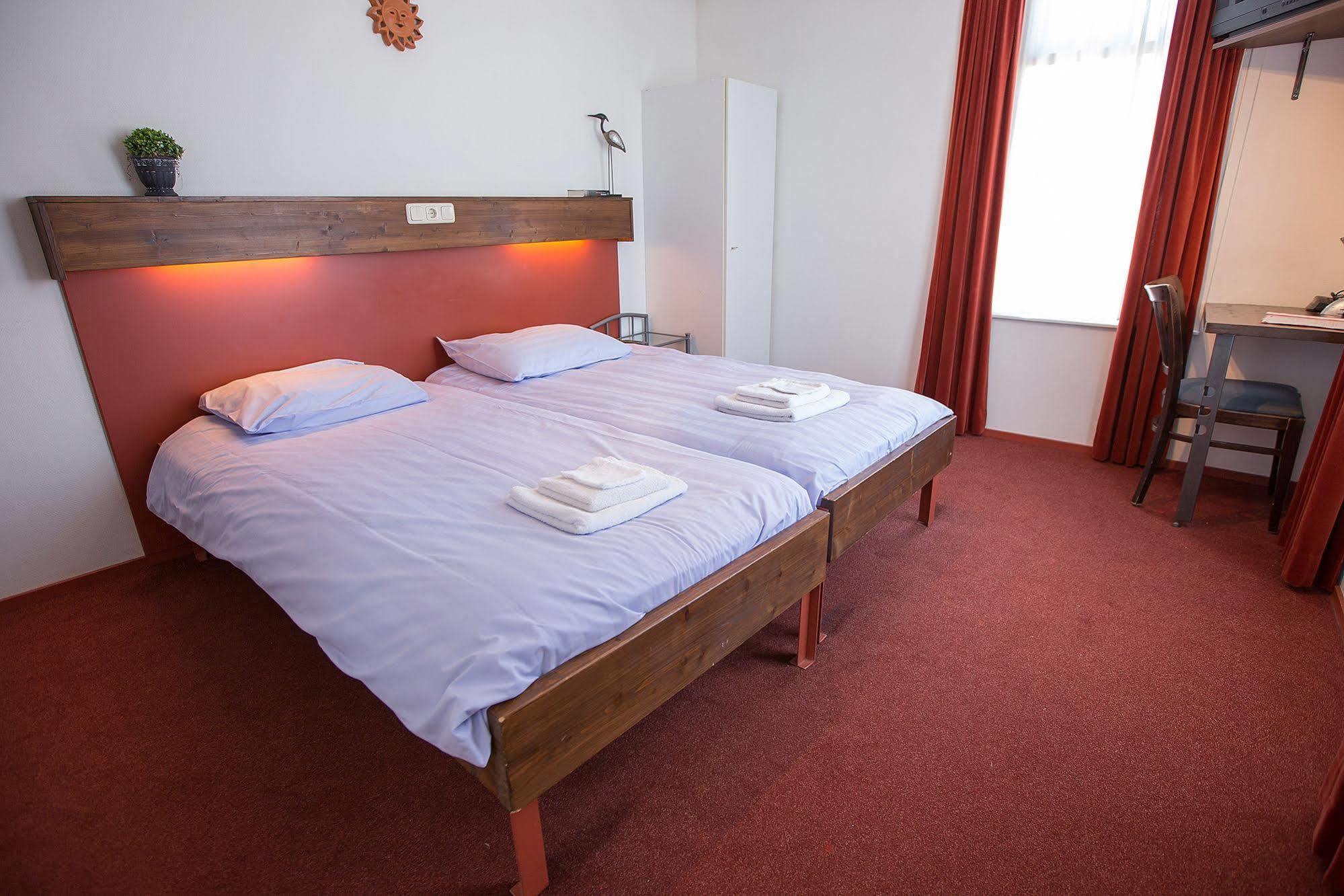 De Gouden Klok Hotell Leeuwarden Eksteriør bilde